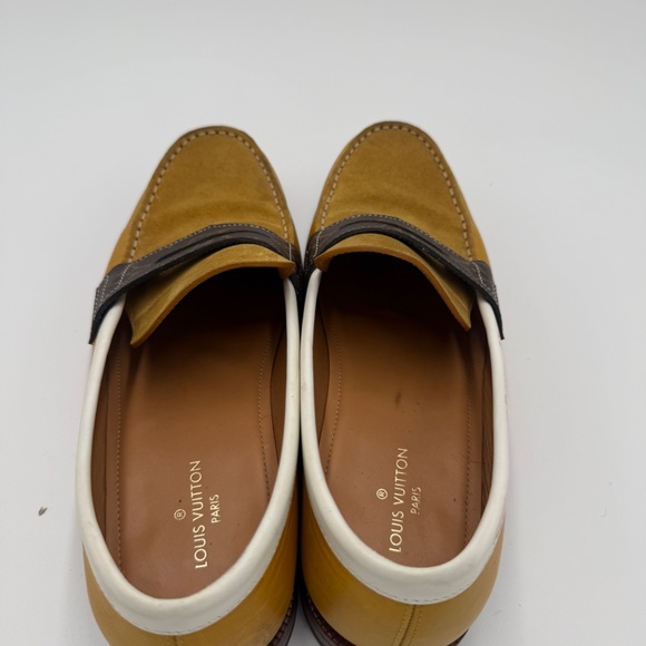 Louis Vuitton “Major” Monogram Strap Loafers – Mustard Suede – Made in Italy – - Picture 3 of 4